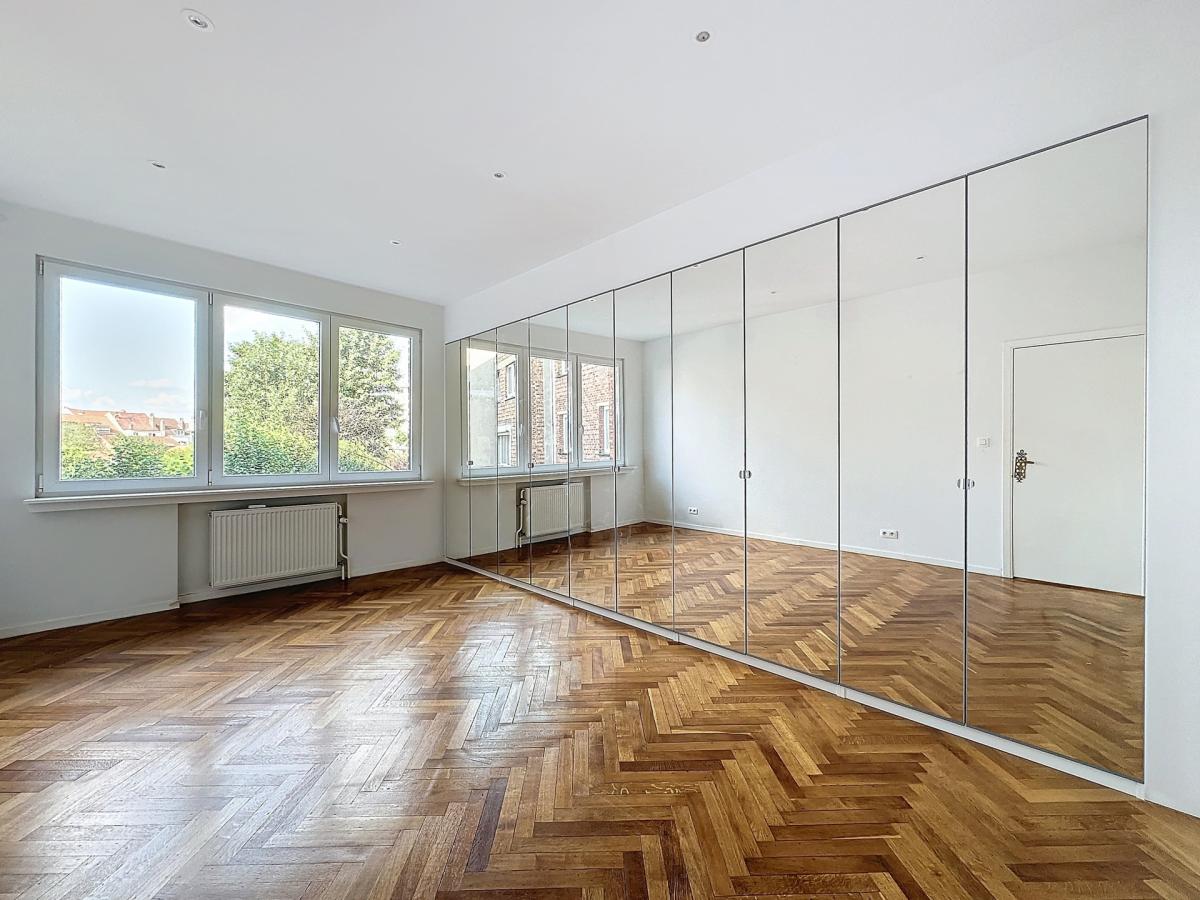Churchill, spacieux appartement 182m² 3ch rénové