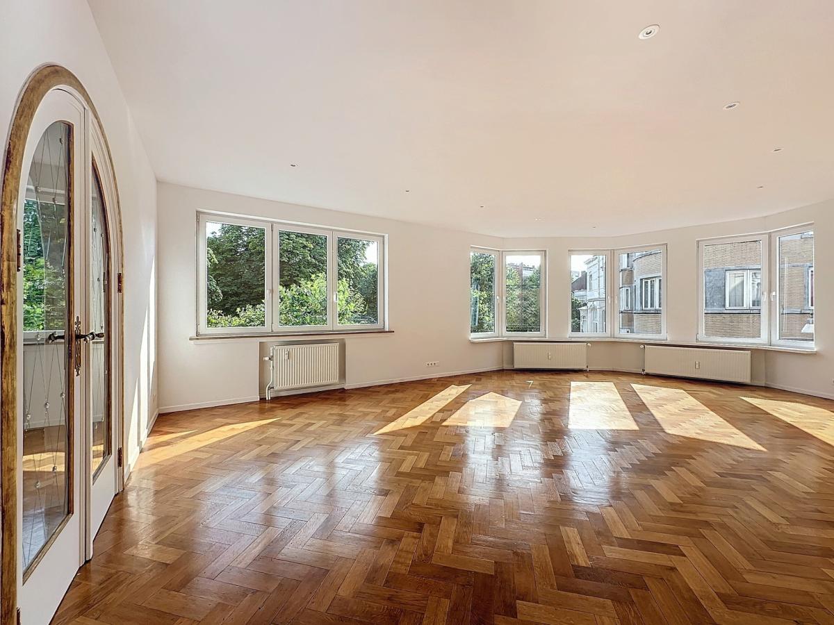 Churchill, spacieux appartement 182m² 3ch rénové