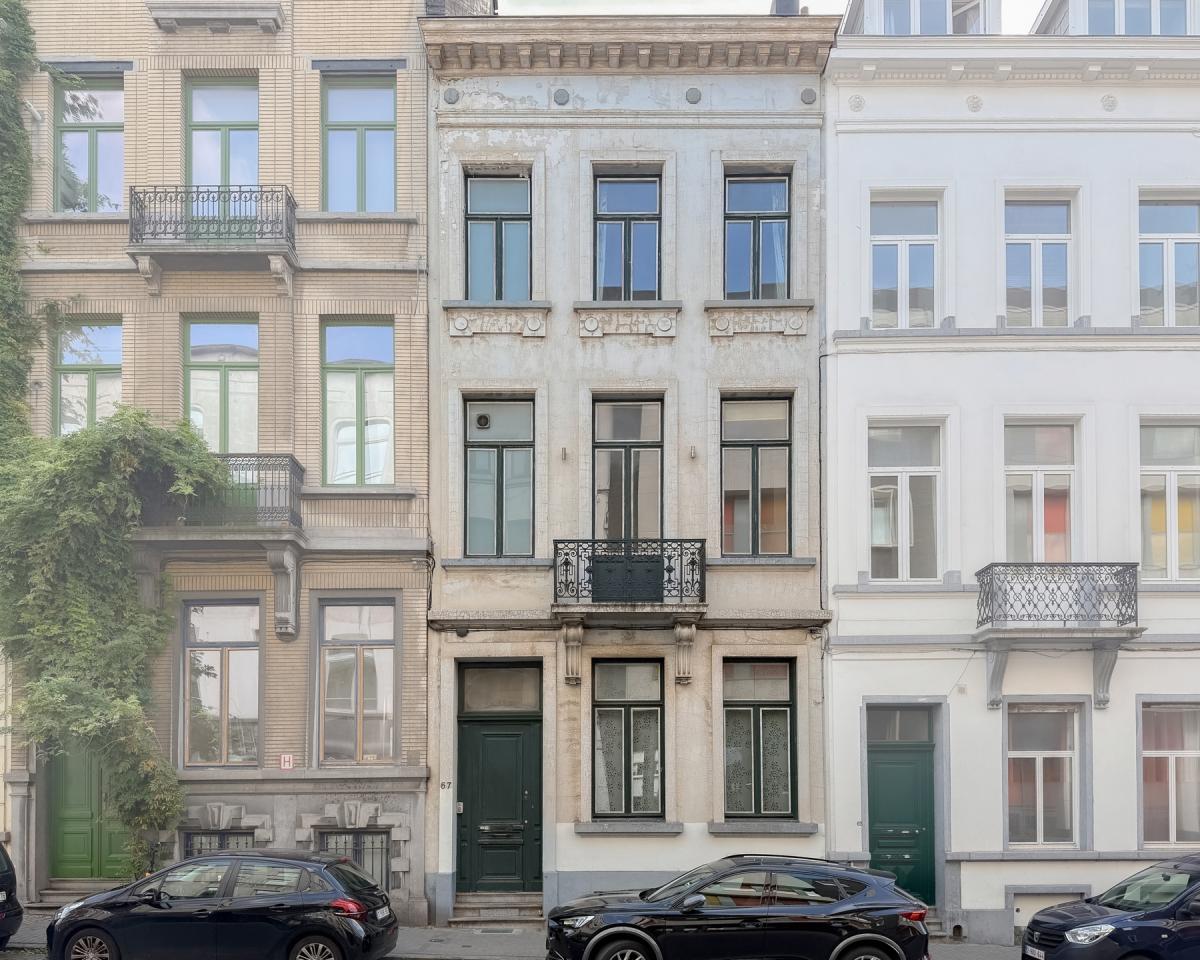 Place Jourdan – Magnifique maison bruxelloise 6 ch. + jardin