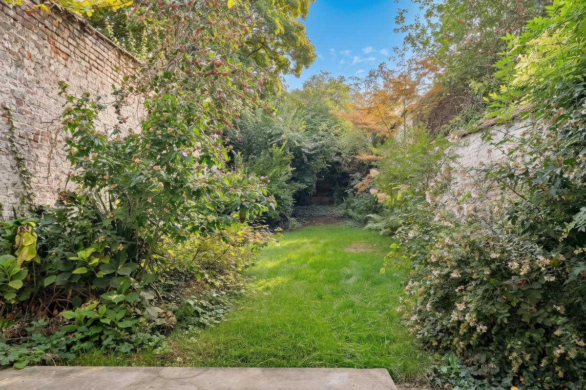 Place Jourdan – Magnifique maison bruxelloise 6 ch. + jardin