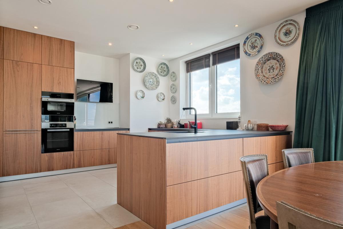 Cavell : Appartement 3 chambres + bureau, terrasses