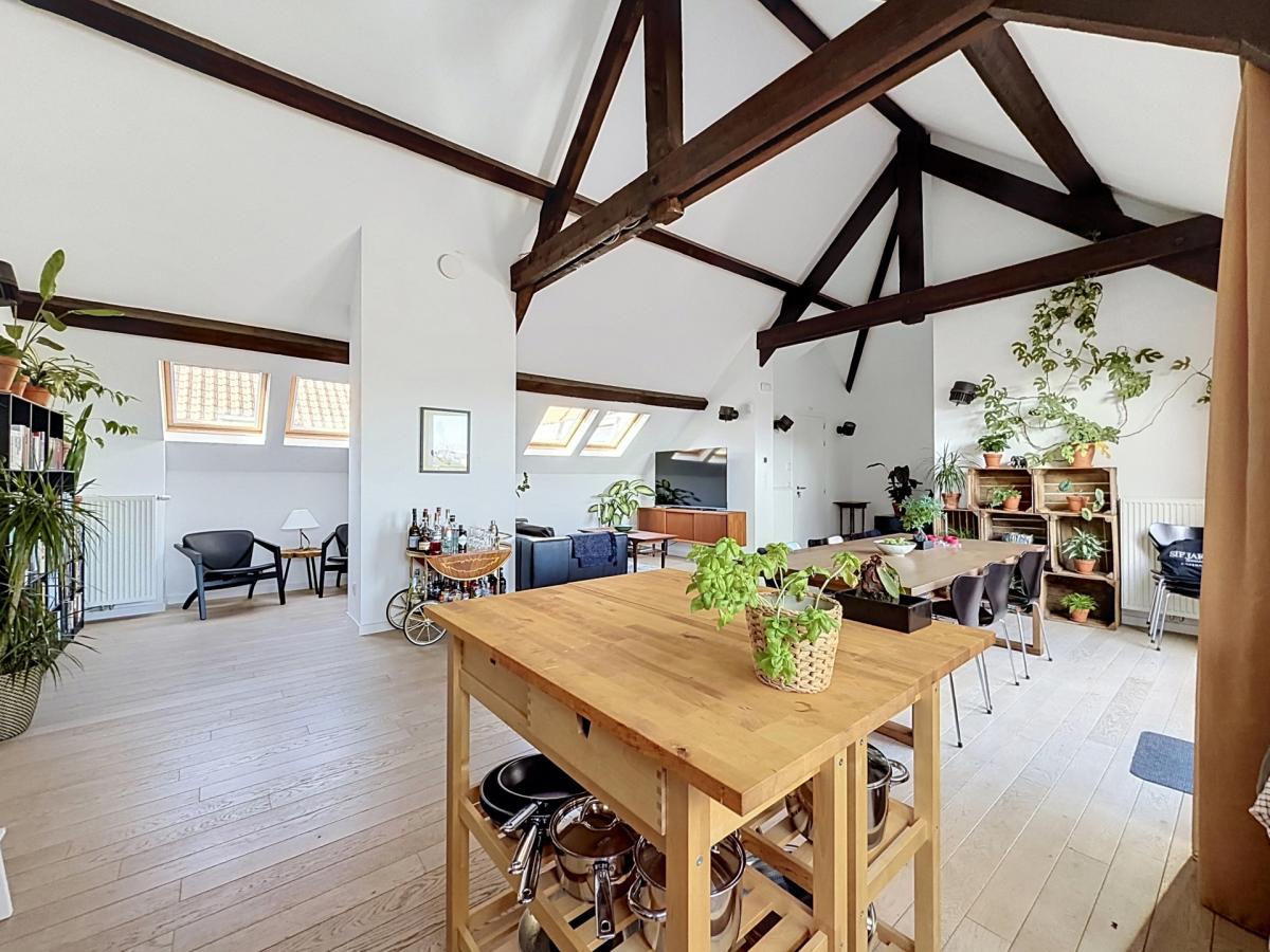 Chaussée d'Ixelles : Sublime penthouse + terrasses