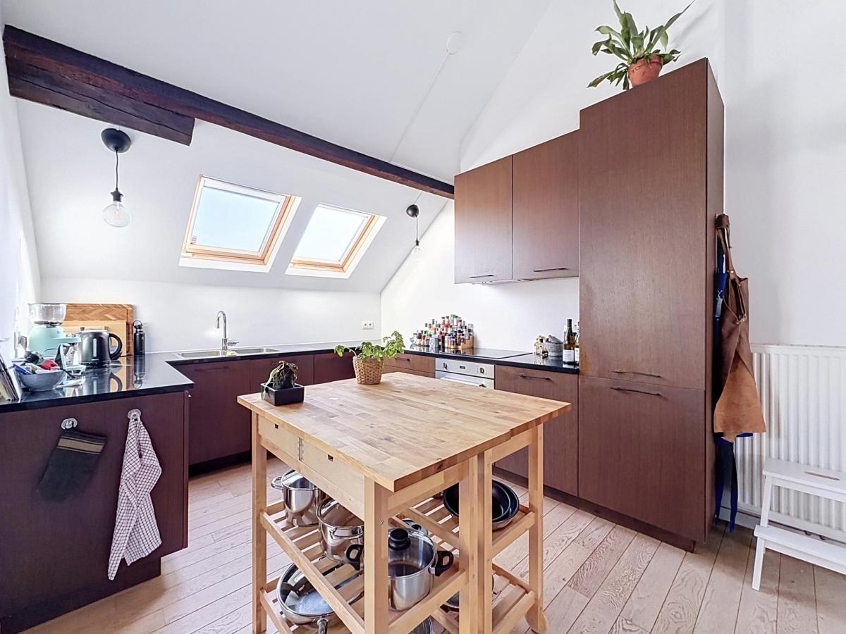 Chaussée d'Ixelles : Sublime penthouse + terrasses