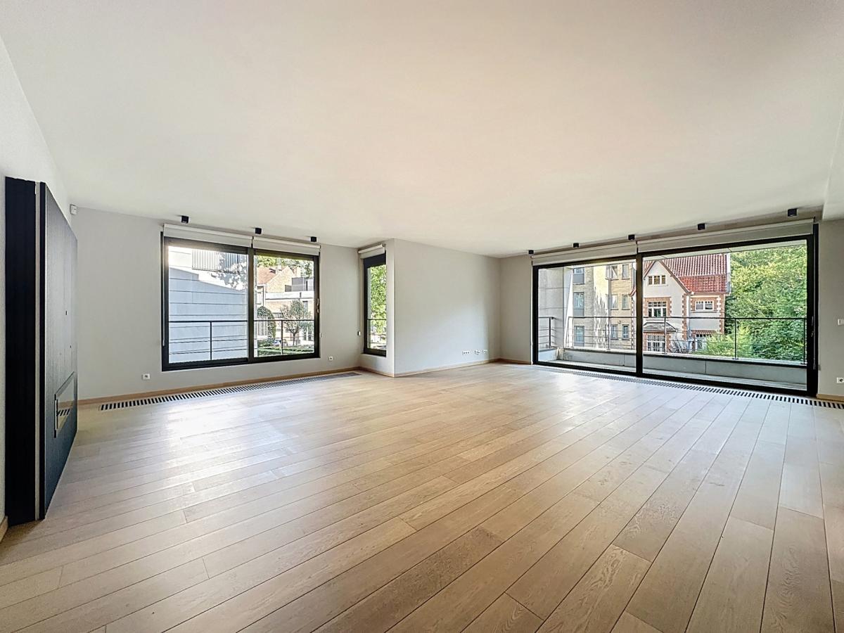 Magnifique appartement 2 chambres+ terrasses + box garage