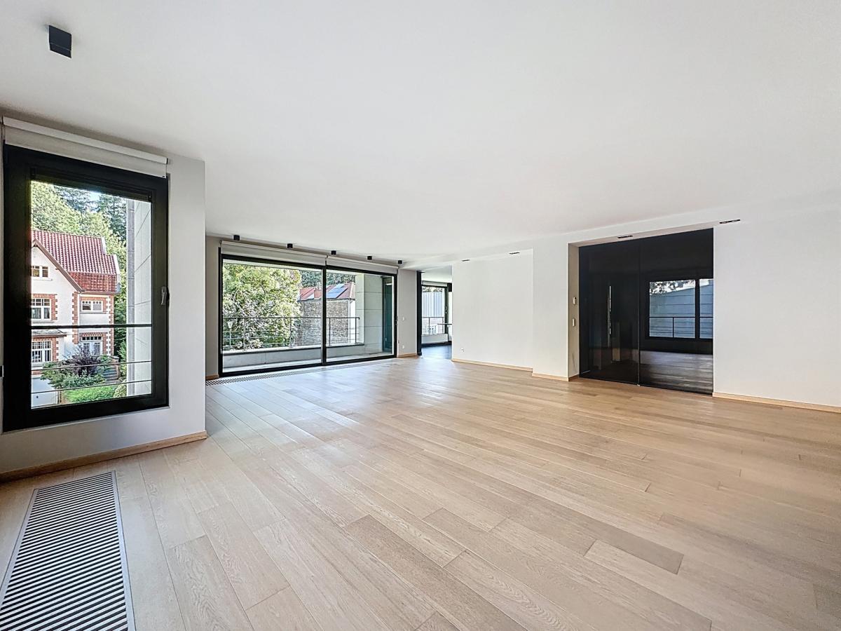 Magnifique appartement 2 chambres+ terrasses + box garage
