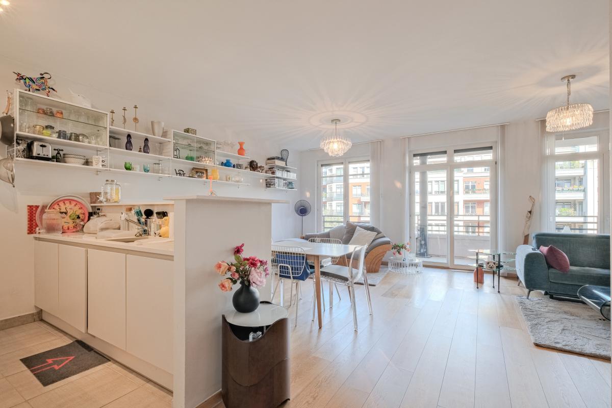 Ixelles, Place Brugmann appartement avec terrasse, parking