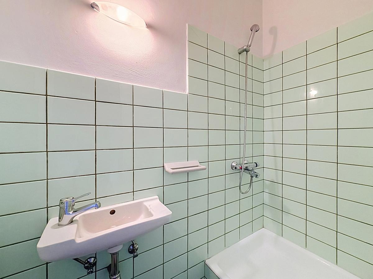 Lepoutre / Pl. Brugmann : Bel appartement + balcon