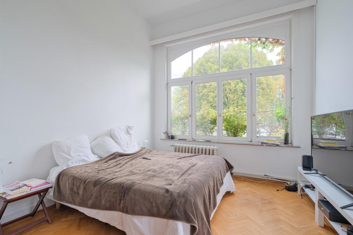 Etangs d'Ixelles, maison de Maître révové de 410 m2  jardin