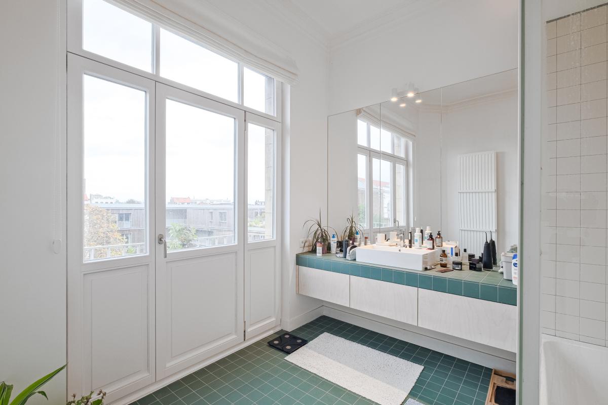 Fernand Cocq : appartement une chambre + bureau et terrasses