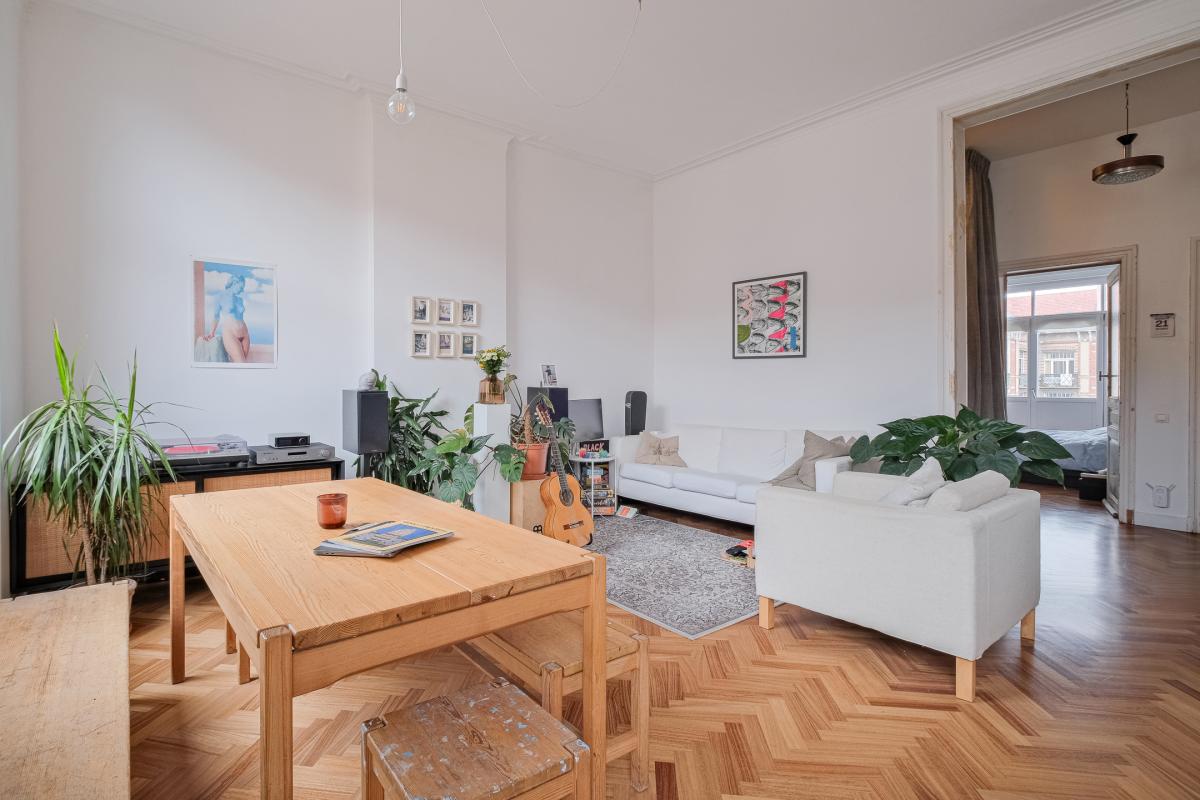 Fernand Cocq : appartement une chambre + bureau et terrasses