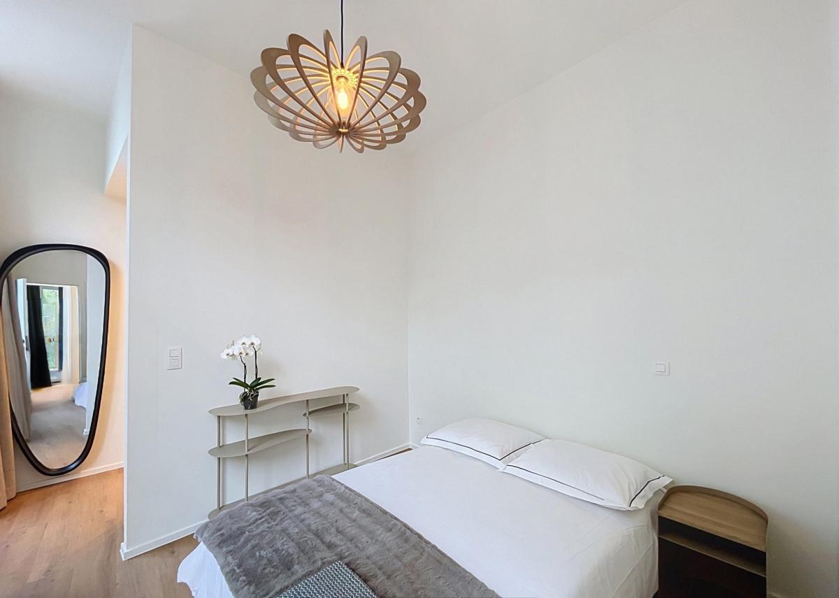 Cinquantenaire : Magnifique appartement meublé et rénové
